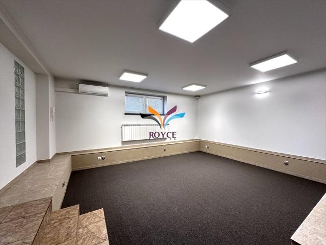Nowoczesny lokal biurowy 34 m2 z parkingiem i klimatyzacją