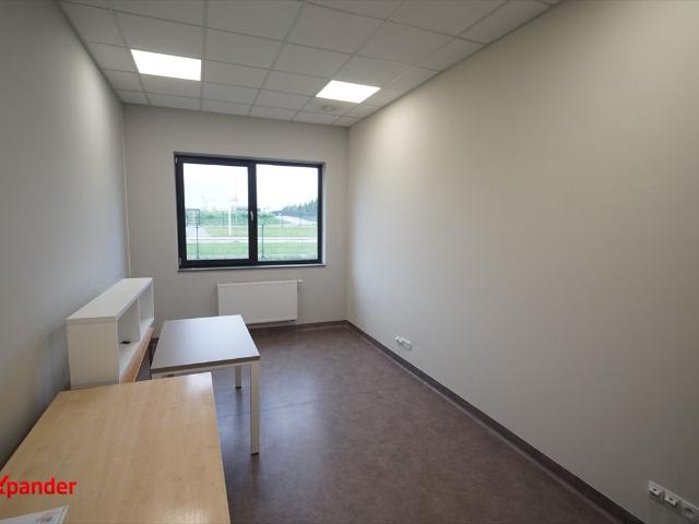 Wynajmę nowoczesny lokal biurowy 48 m² z parkingiem w Rzeszowie