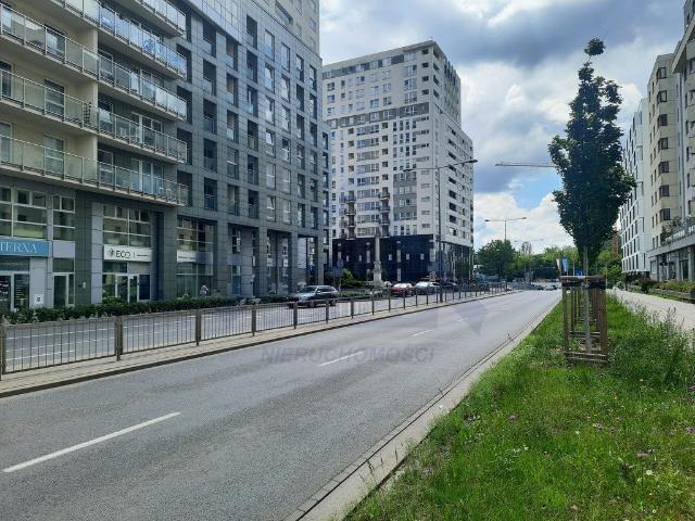 Nowoczesny lokal biurowy 495 m2 w sercu Mokotowa