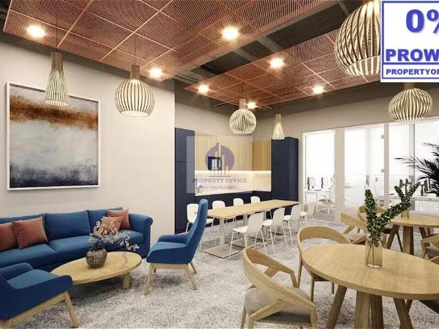 Nowoczesny lokal biurowy 530 m² z dużymi przeszkleniami