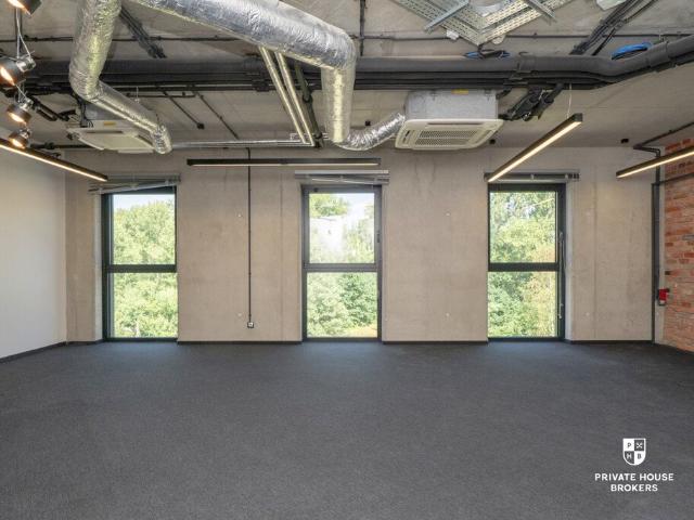 Nowoczesny lokal biurowy 56 m² w kameralnym biurowcu