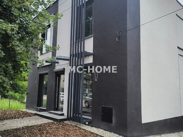 Nowoczesny lokal po remoncie przy Jankego, 100 m2
