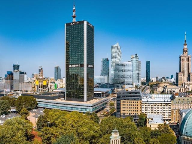 Nowoczesny lokal usługowy w prestiżowym centrum Warszawy