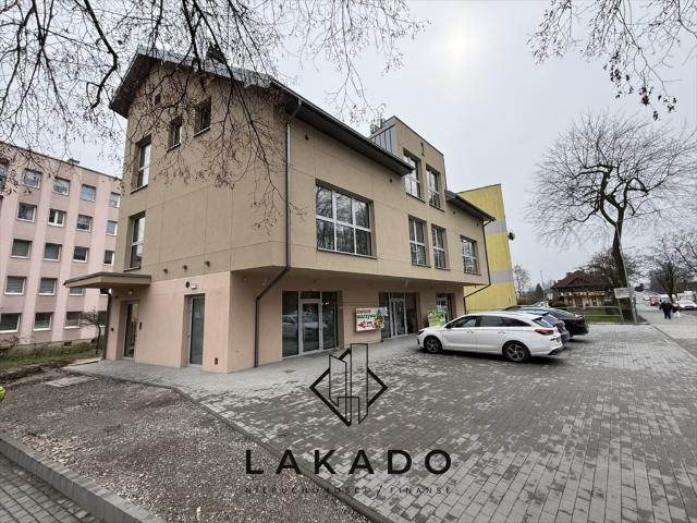 Nowoczesny lokal usługowy 30 m² w centrum Krzeszowic