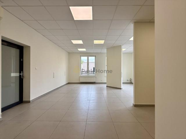Nowoczesny lokal usługowy 55 m² w centrum Leszna