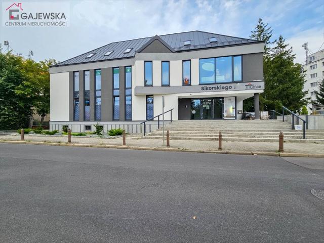 Nowoczesny lokal usługowo biuro 16,83 m² w centrum Piły