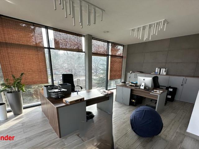 Nowoczesny lokal 500 m² z biurami i halą magazynową