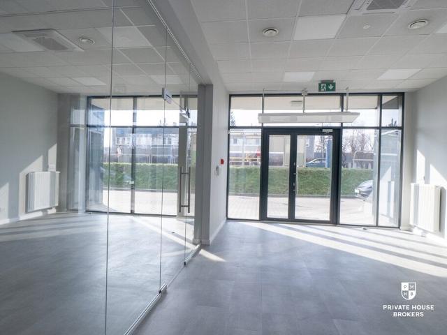 Nowoczesny lokal 96 m2 z dużymi witrynami i potencjałem reklamy