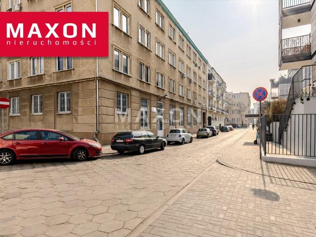 Nowoczesny pokój biurowy 29 m2 w cichej lokalizacji Mokotowa