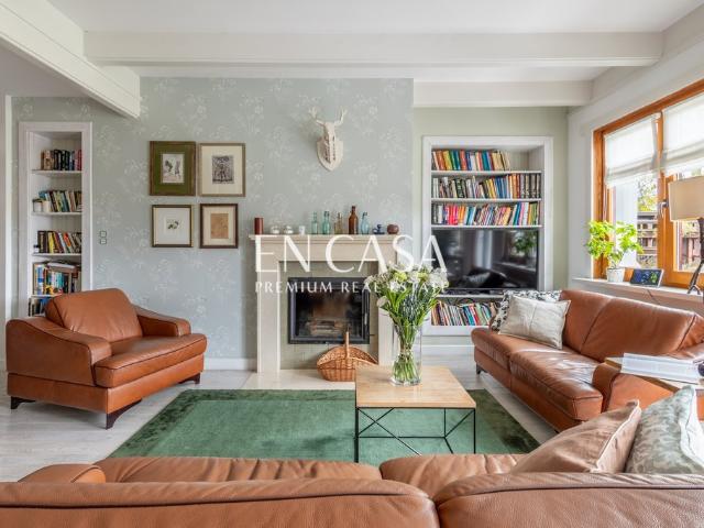 Nowoczesny segment 190 m² z panelami fotowoltaicznymi