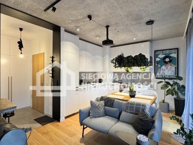 Nowoczesny 2 pok. apartament z loggią nad morzem