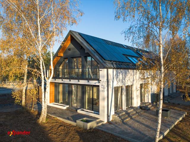 Nowoczesny 5 pok. dom z dużą działką 652 m2 w Skała