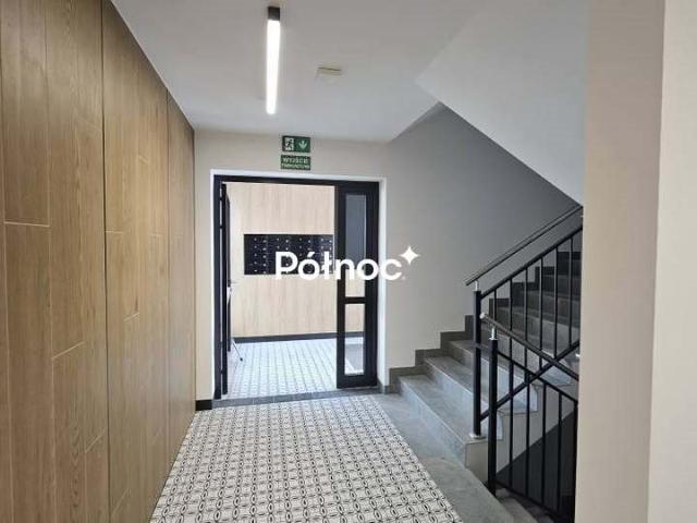 Nowoczesna kawalerka z balkonem i miejscem w garażu polecam