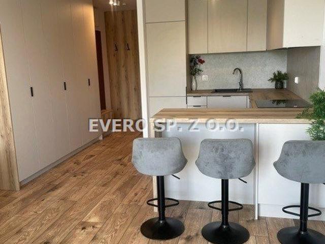 Nowoczesna kawalerka z balkonem, blisko terenów rekreacyjnych