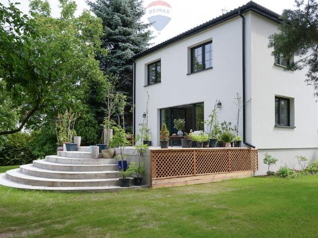 Nowoczesna willa 263m2 z tarasem i ogrodem