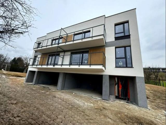 Nowoczesne mieszkanie z ogródkiem i garażem w Rzeszowie