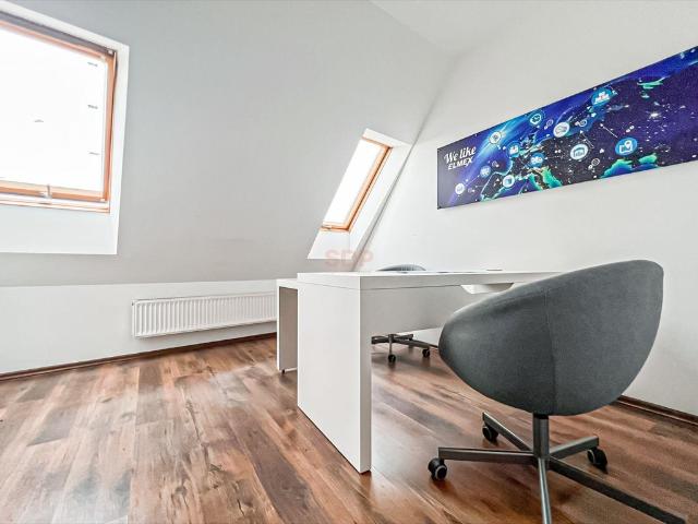 Nowoczesne biuro na Legnickiej, 83 m2, parking, klimat