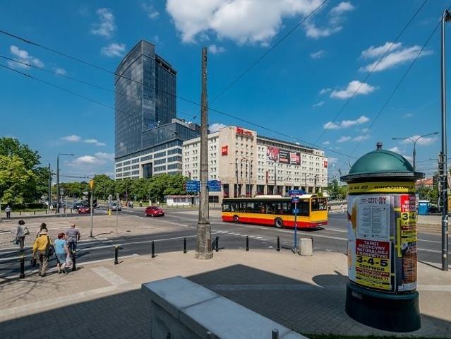 Nowoczesne biuro serwisowane z panoramicznym widokiem w centrum