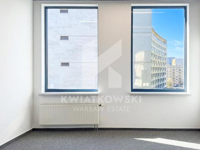 Nowoczesne biuro w prestiżowym Powiślu z lobby i kawiarnią
