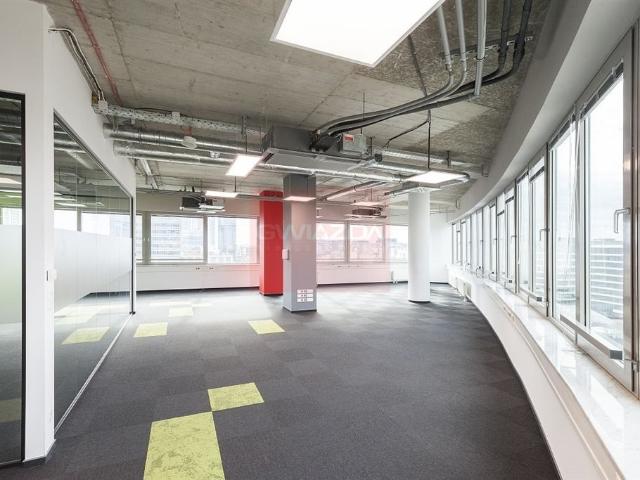 Nowoczesne biuro 1293 m² w Śródmieściu Warszawy
