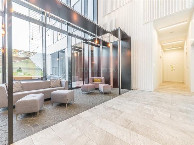 Nowoczesne biuro 1390 m² w centrum Warszawy