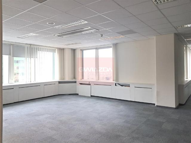 Nowoczesne biuro 268 m² w centrum Ochoty z klimatyzacją