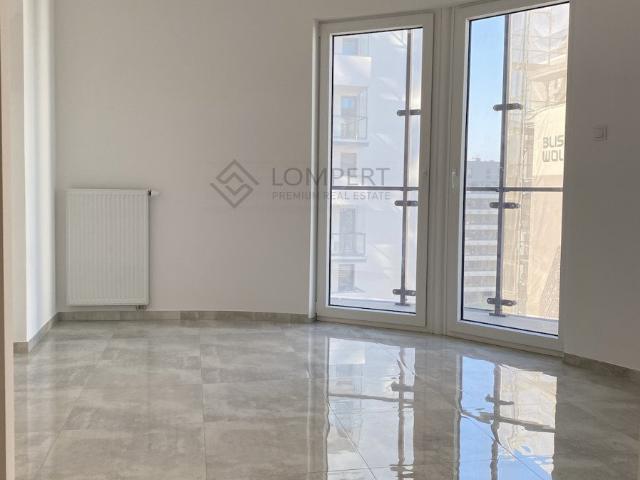Nowoczesne biuro 20 m² w centrum Woli z balkonem