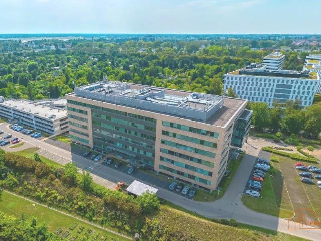 Nowoczesne biuro 216 m2 z panoramicznym widokiem, klimatyzacją