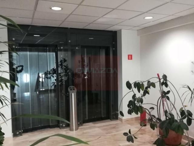 Nowoczesne biuro 219 m2 w centrum Warszawy z klimatyzacją