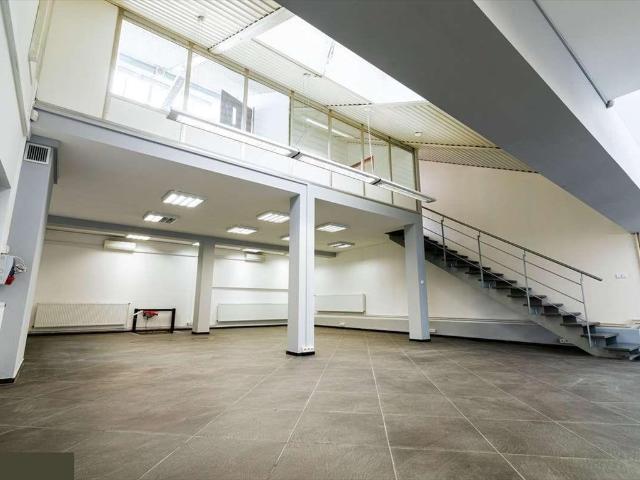 Nowoczesne biuro 230 m² przy Galerii Jurajskiej w Częstochowie