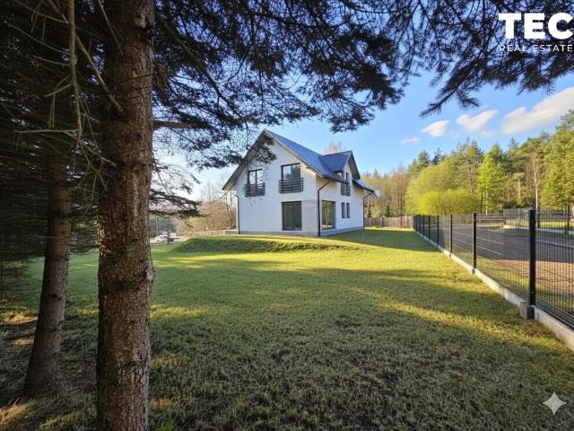 Nowoczesne wolnostojące domy w Mnikowie, 309 m², las