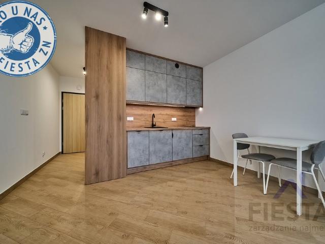 Nowoczesne 29 m² z balkonem, blisko uczelni, winda