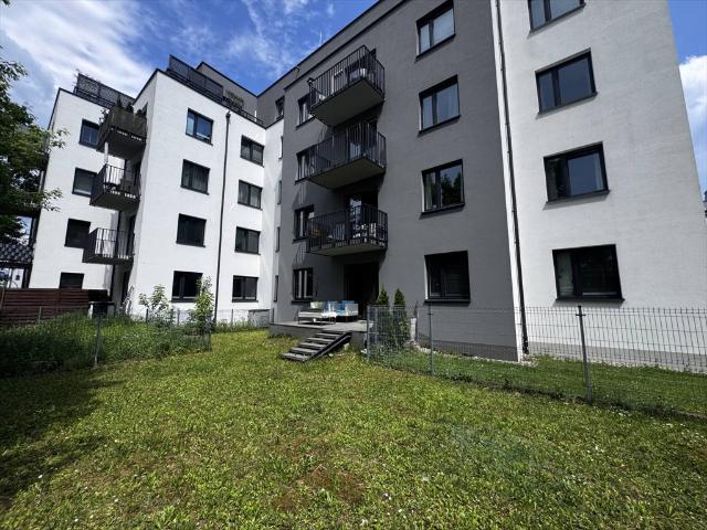 Nowoczesne 2 pokojowe mieszkanie z ogródkiem 150 m², Piaseczno