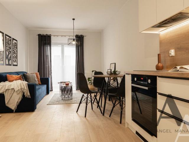 Nowoczesne 2 pokojowe mieszkanie z balkonem, garaż, centrum Wrocławia