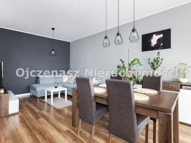 Nowoczesne 2 pokojowe mieszkanie z balkonem i komórką
