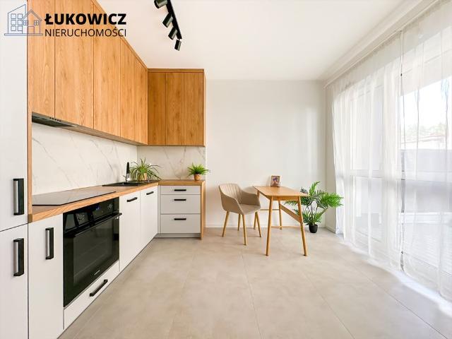 Nowoczesne 2 pokojowe mieszkanie z tarasem i ogródkiem