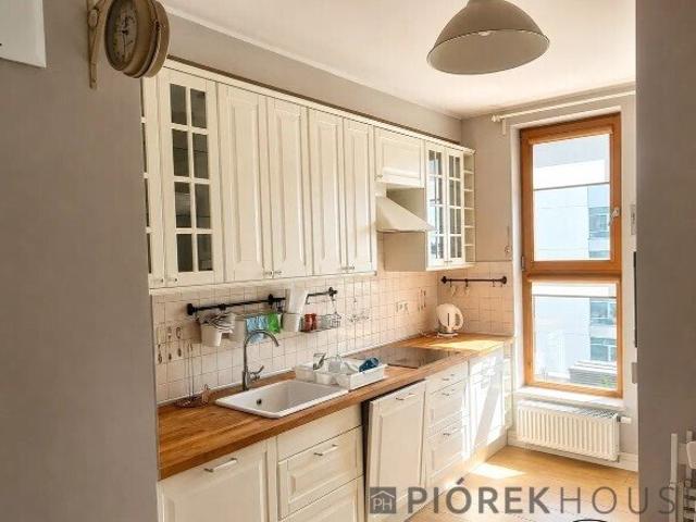 Na sprzedaż nowoczesne 2 pokojowe mieszkanie z balkonem 10,7 m²