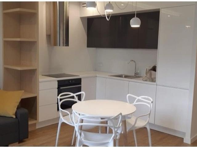 Nowoczesne 36 m² w centrum Woli, ciche i jasne