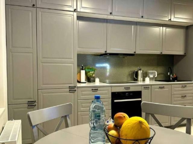 Nowoczesne 3 pokoje z balkonem, pełne wyposażenie