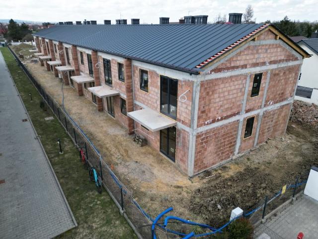 Nowoczesne 3 pokojowe mieszkanie z ogródkiem i panelami fotowoltaicznymi