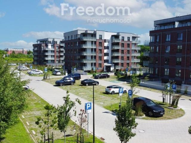 Sprzedam nowoczesne 3 pokojowe mieszkanie z dużym balkonem i garażem