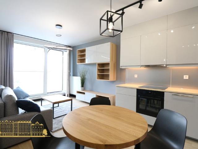 Nowoczesne 42 m² z balkonem, widok na Wisłę, pełne wyposażenie