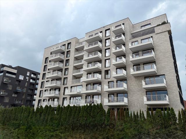 Nowoczesne 4 pokojowe mieszkanie z balkonem i udogodnieniami