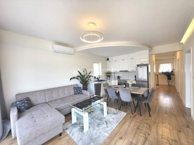 Nowoczesne 58 m² z antresolą, balkon i sauna