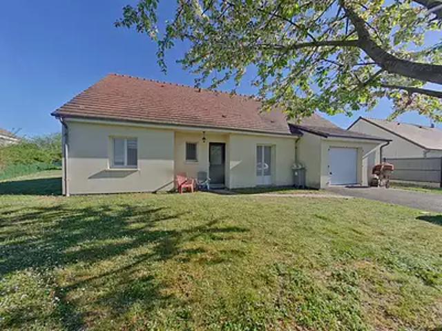 Noyant de Touraine 37800 Achat / Vente maison 4 pièces t4 au dernier étage terrasse