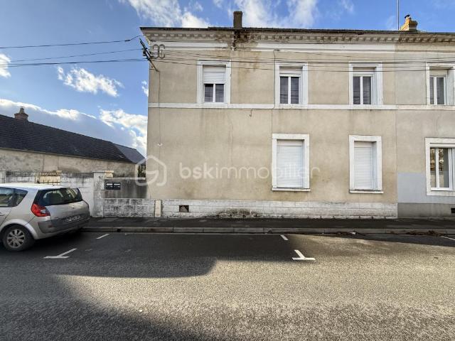 Noyen sur Sarthe Vente Immeuble 72
