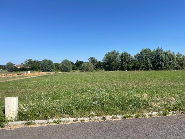 Noyen sur Sarthe Vente Terrain 72