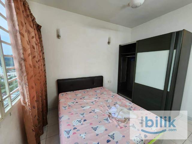 Npark Furnished Aircond Master room included utilities private bathroom MIX GENDER