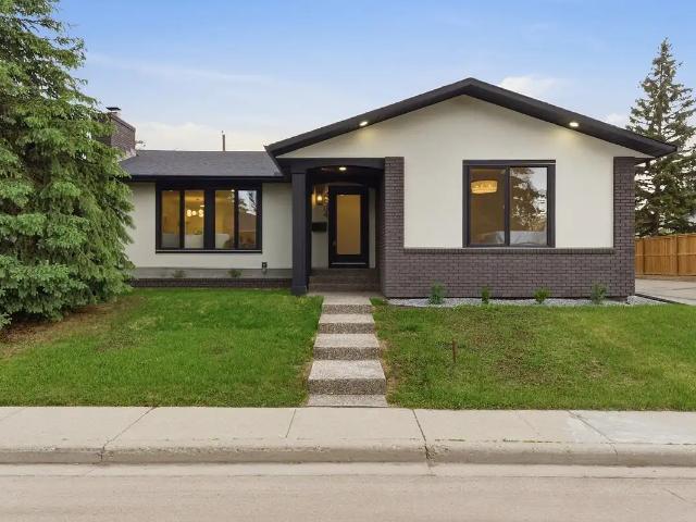 NW bungalow showhome