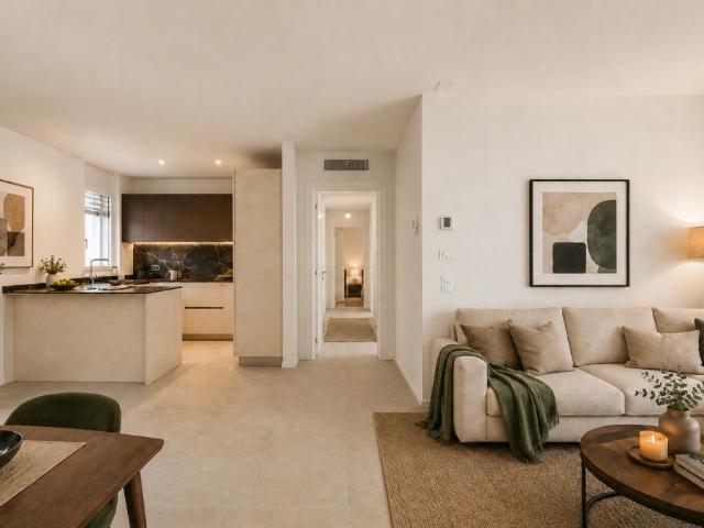 NUOVO 4.5 LOCALI CON GIARDINO PRIVATO IN ELEGANTE RESIDENZA
